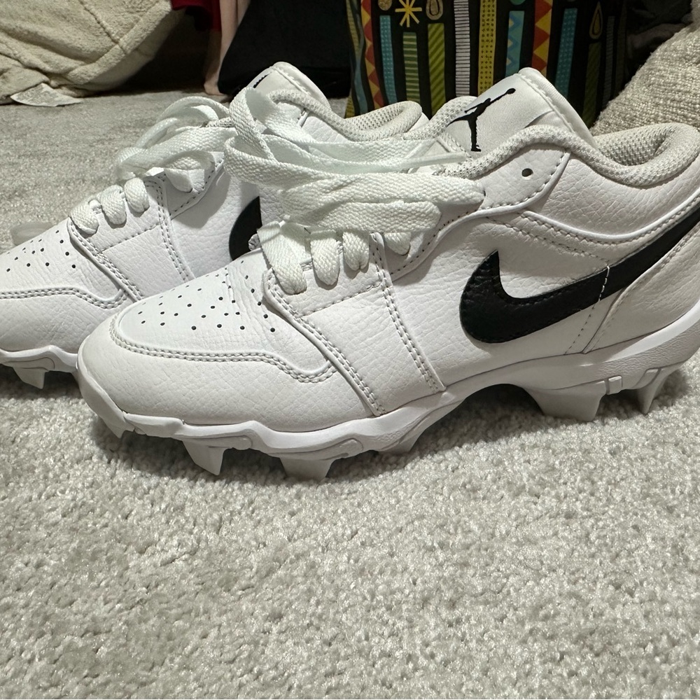 Jordan 1 Kids' Multisport Cleats